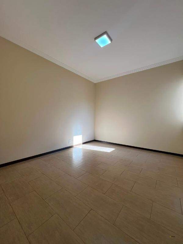 Apartamento à venda no Morro do Sol: 