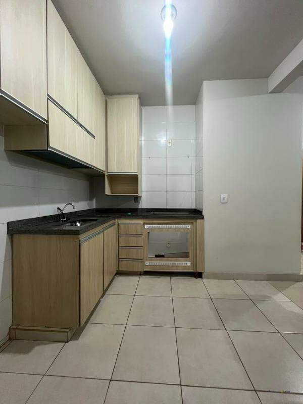 Apartamento à venda no Olímpio Moreira: 