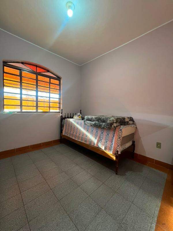 Casa à venda no Itaunense : 