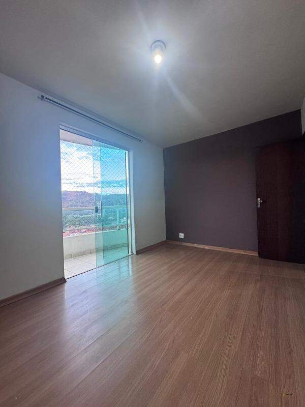 Apartamento à venda no Santanense: 