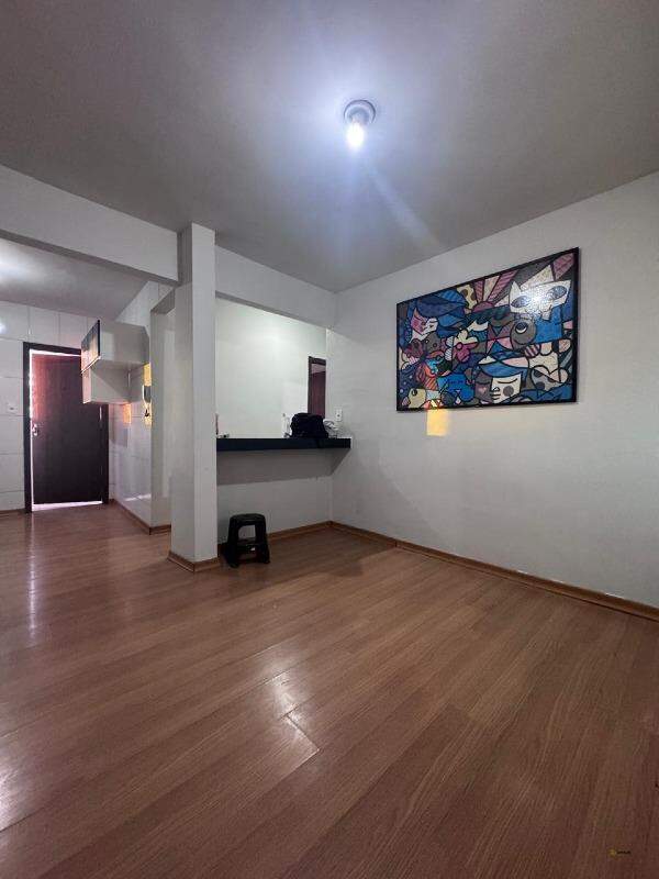 Apartamento à venda no Santanense: 