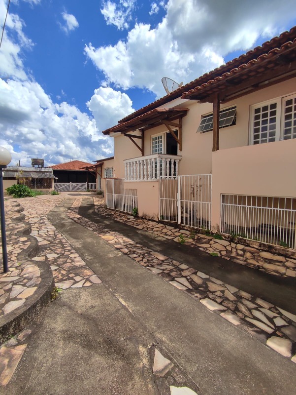 Casa à venda no LOURDES: 