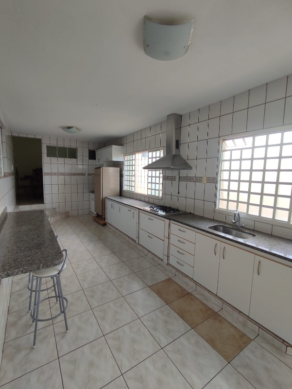 Casa à venda no LOURDES: 