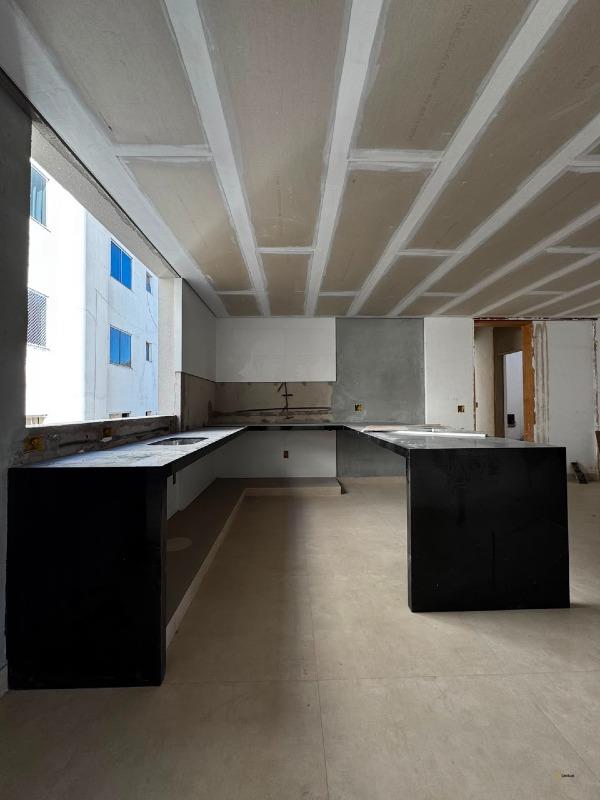 Apartamento à venda no Pio XII: 