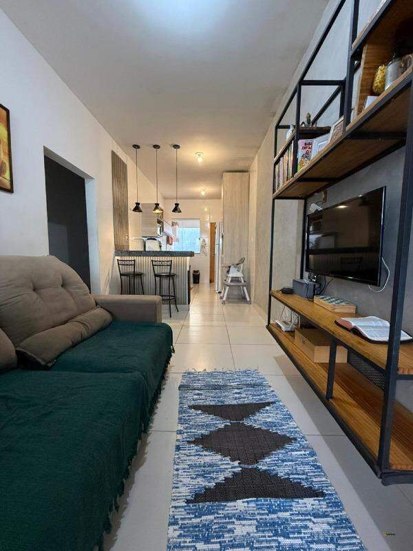 Casa à venda no Parque Jardim: 