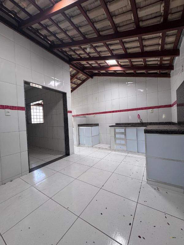 Casa à venda no Varzea da Olaria: 