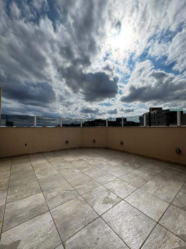 Cobertura à venda no Belvedere: 