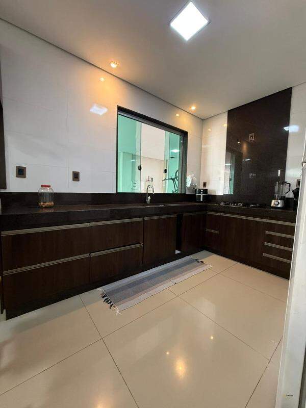 Casa à venda no Godofredo Gonçalves: 