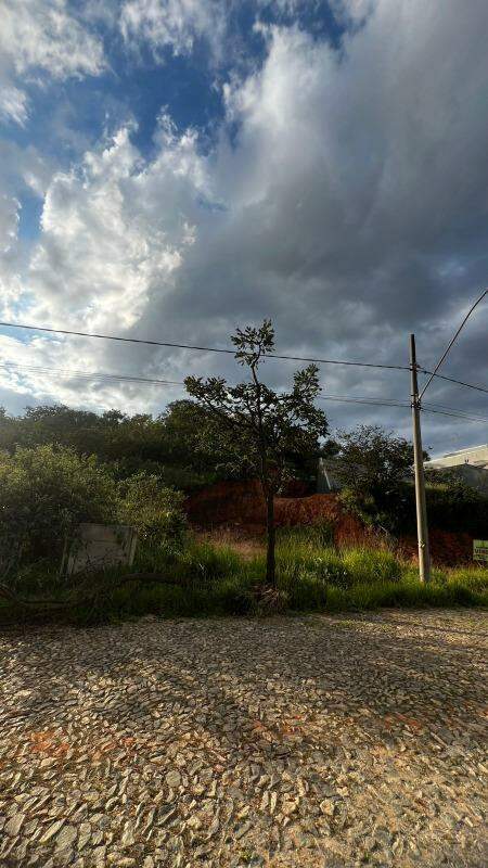 Lote à venda no Tropical: 