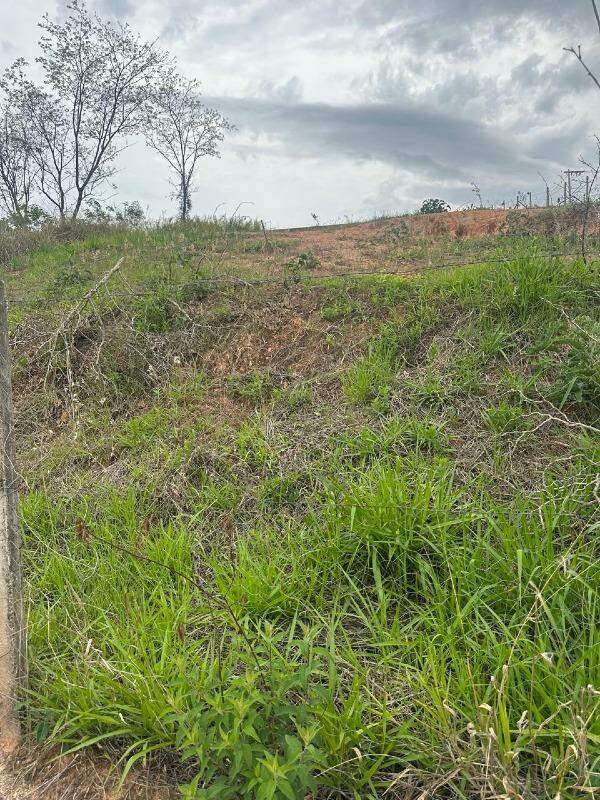Lote à venda no Vale das Aroeiras: 