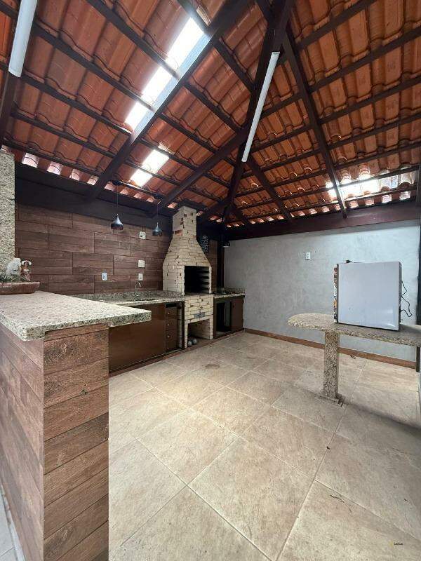Casa à venda no Parque Jardim: 