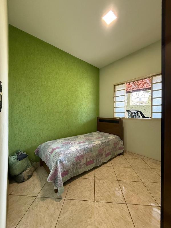 Casa à venda no Chácara do Quitão: 