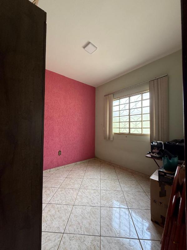 Casa à venda no Chácara do Quitão: 