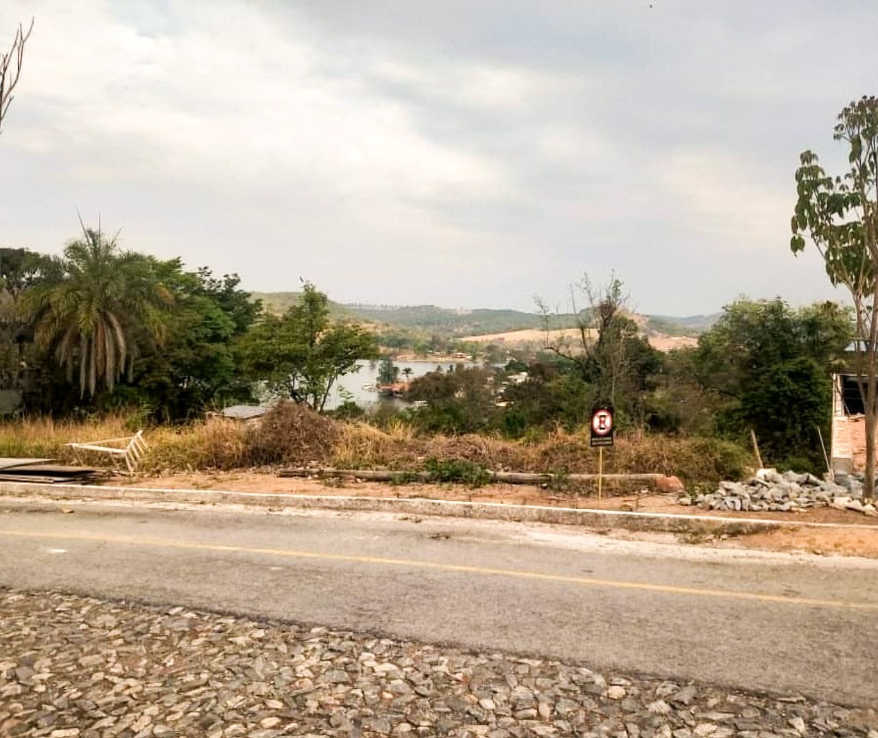 Lote à venda no Condomínio Lago do Sol: 
