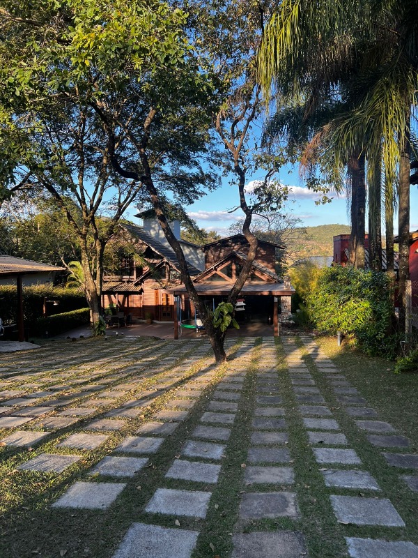 Casa à venda no Condomínio Lago do Sol: 