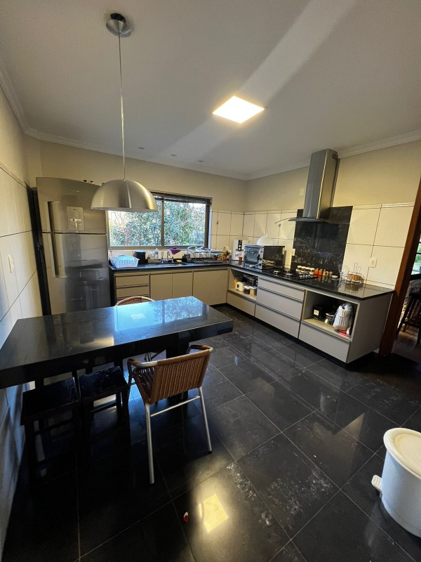 Casa à venda no Condomínio Lago do Sol: 