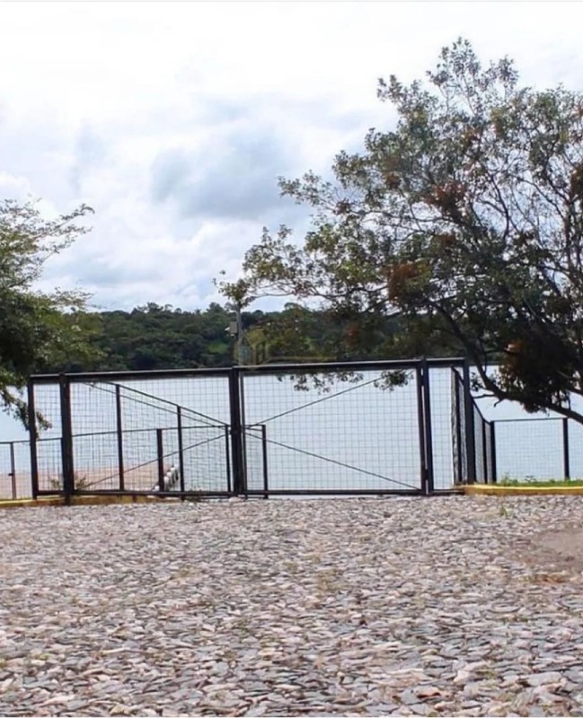 Lote à venda no Condomínio Arrail do Lago: 