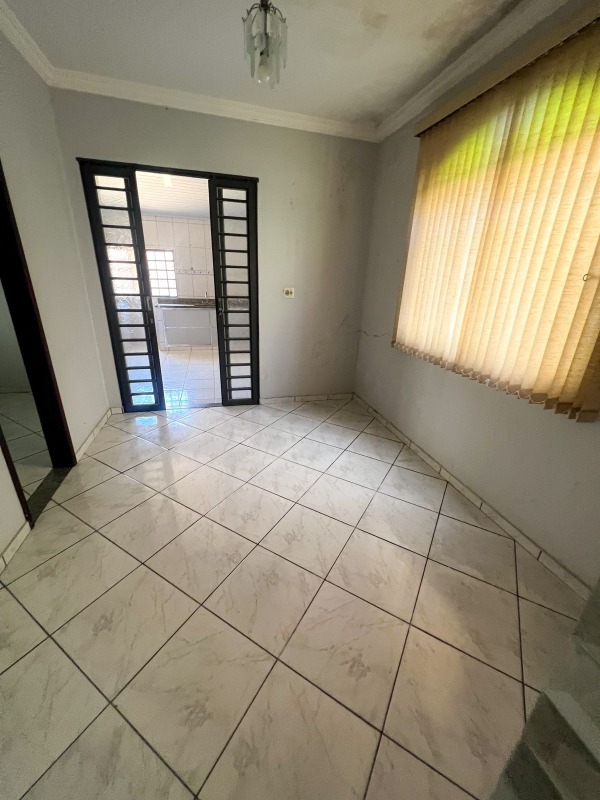 Casa à venda no Nogueira Machado: 