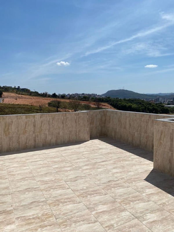 Cobertura à venda no Morro do Sol: 