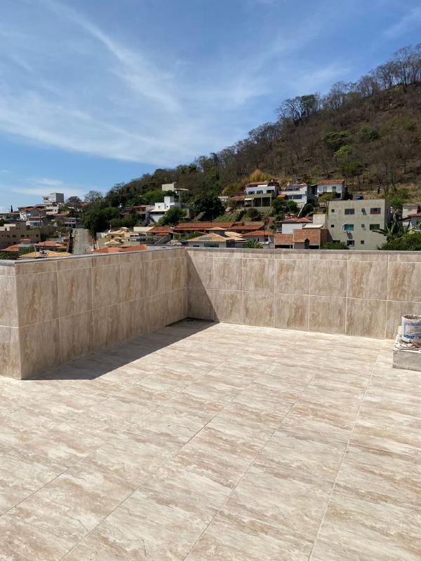 Cobertura à venda no Morro do Sol: 