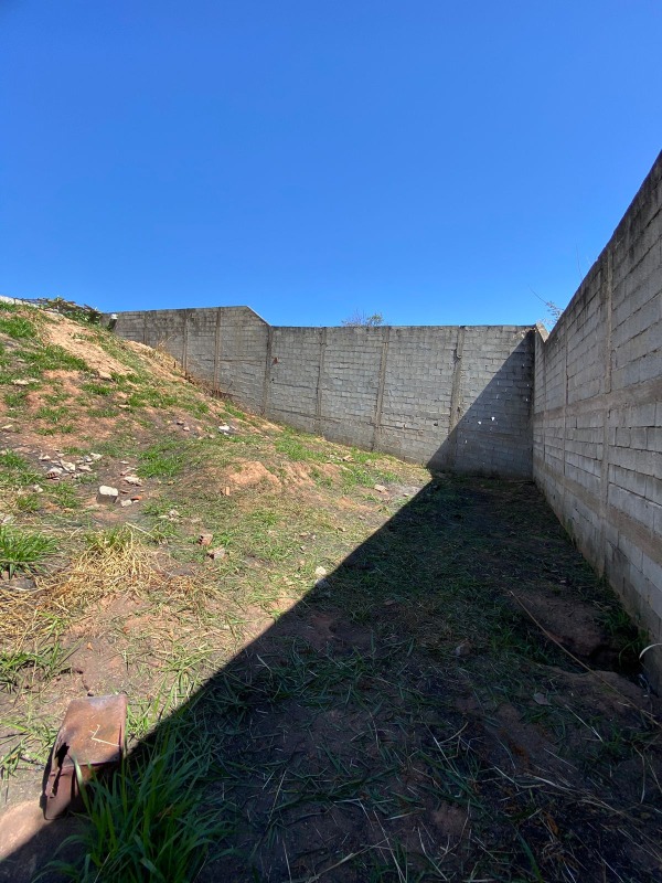 Lote à venda no Vale das Aroeiras: 