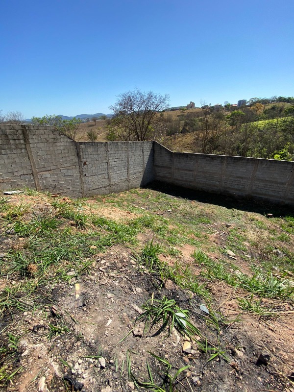 Lote à venda no Vale das Aroeiras: 