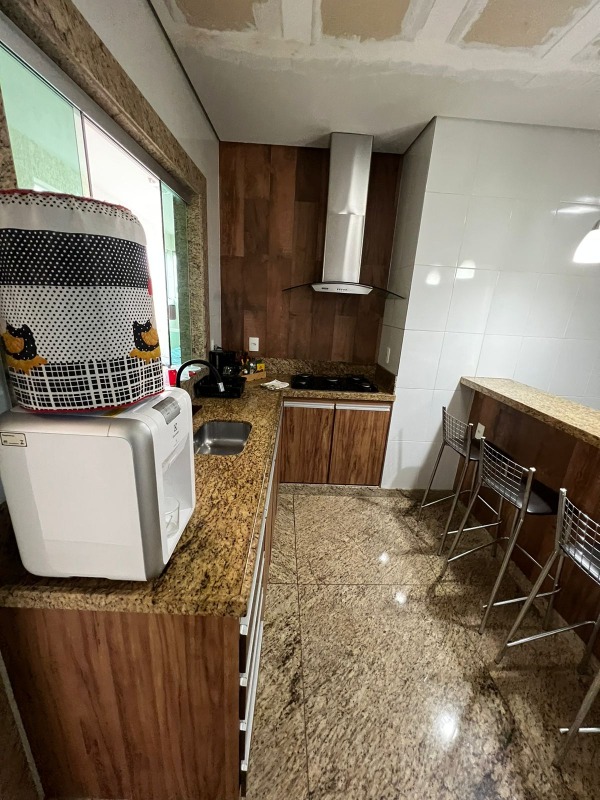 Casa à venda no LOURDES: 