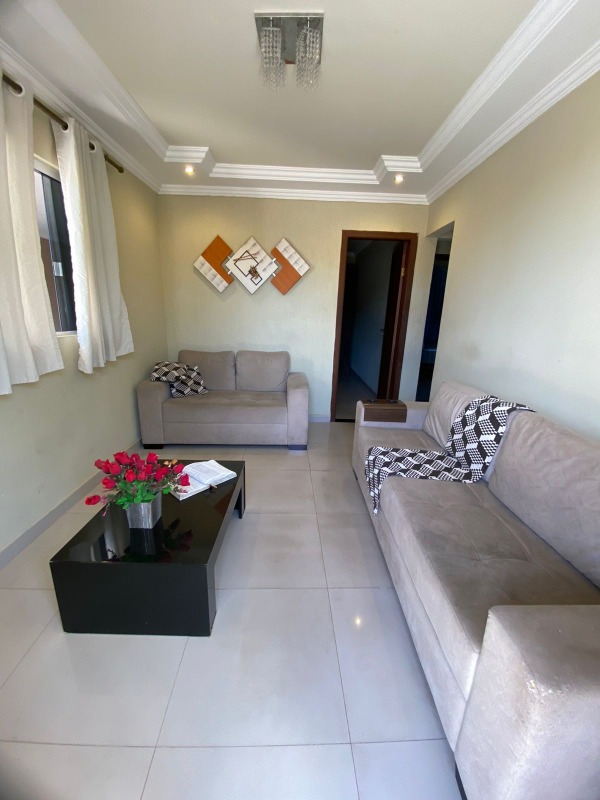 Casa à venda no Centenário: 