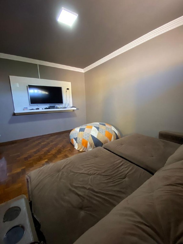 Casa à venda no Cerqueira Lima: 