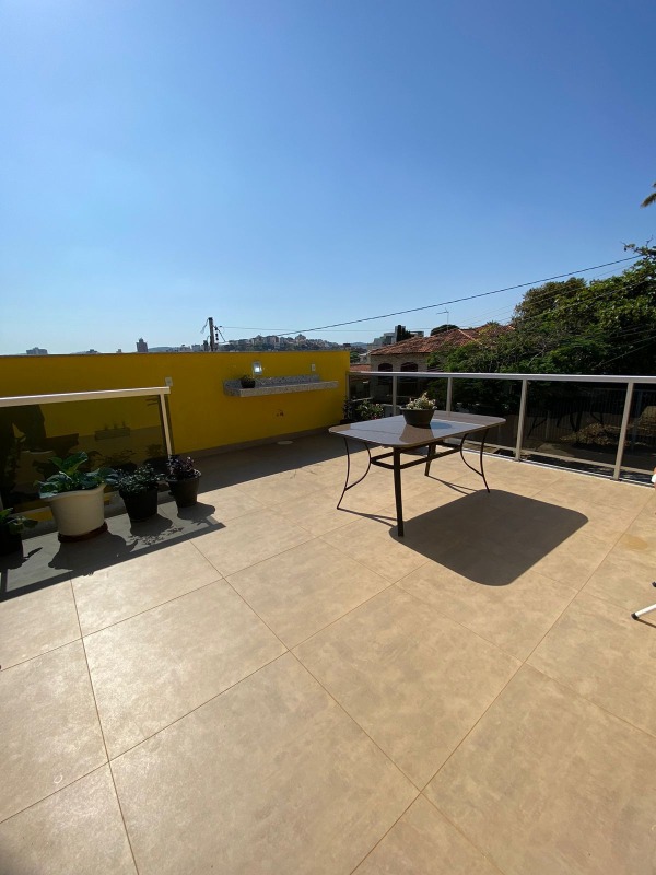 Casa à venda no Cerqueira Lima: 