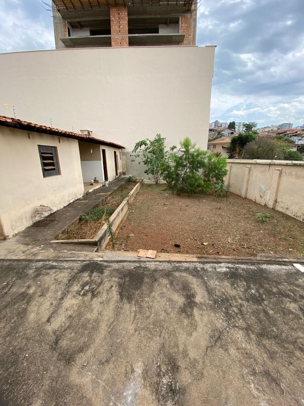 Casa à venda no Cerqueira Lima: 