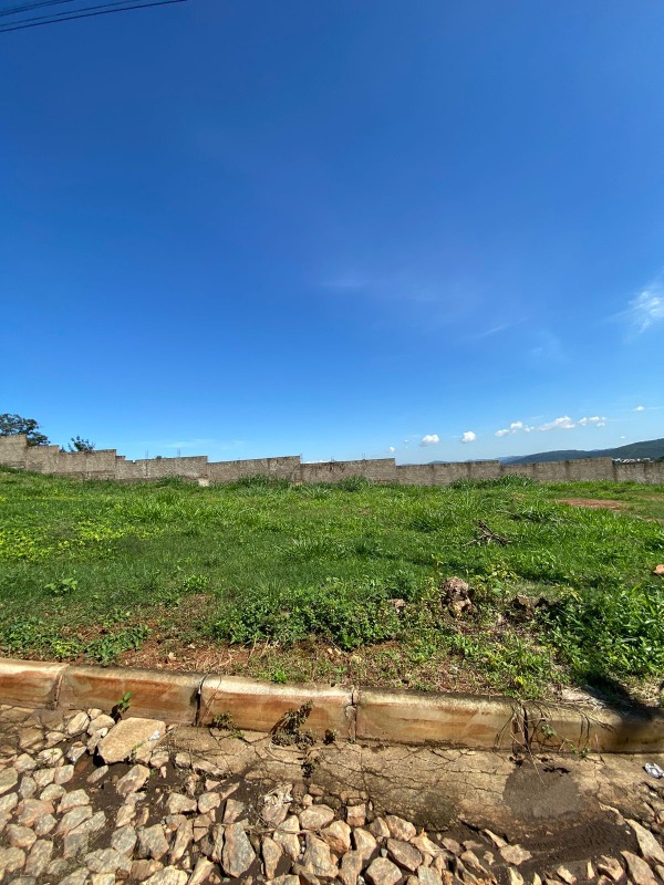 Lote à venda no Parque Jardim: 