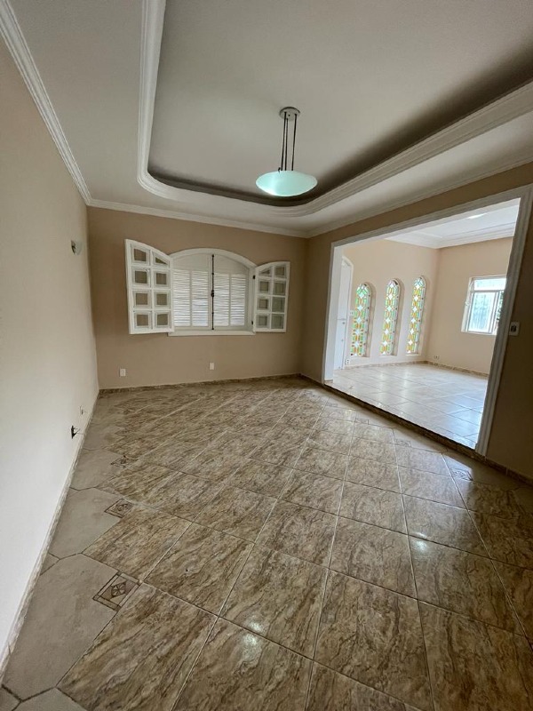 Casa à venda no LOURDES: 