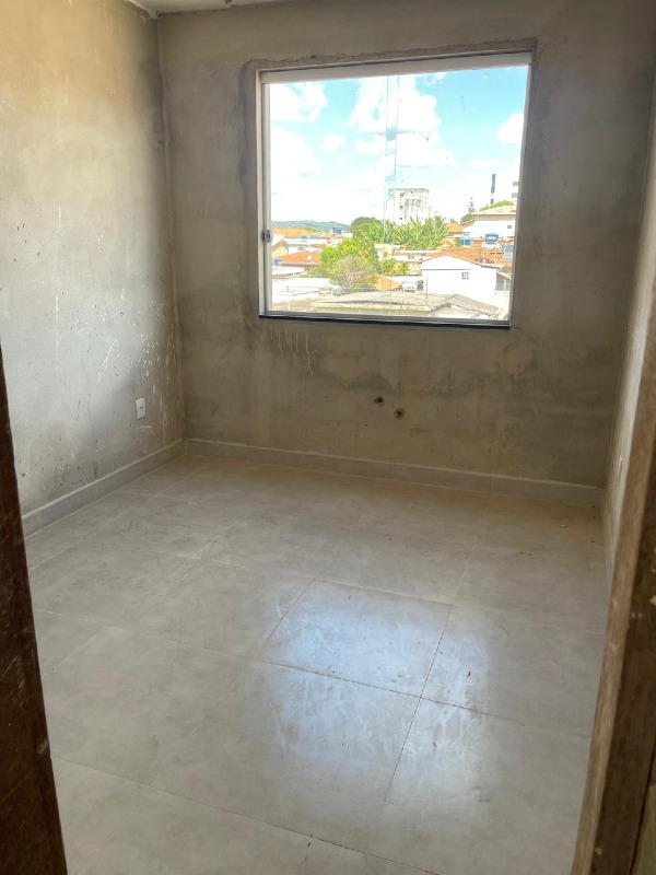 Apartamento à venda no Santanense: 