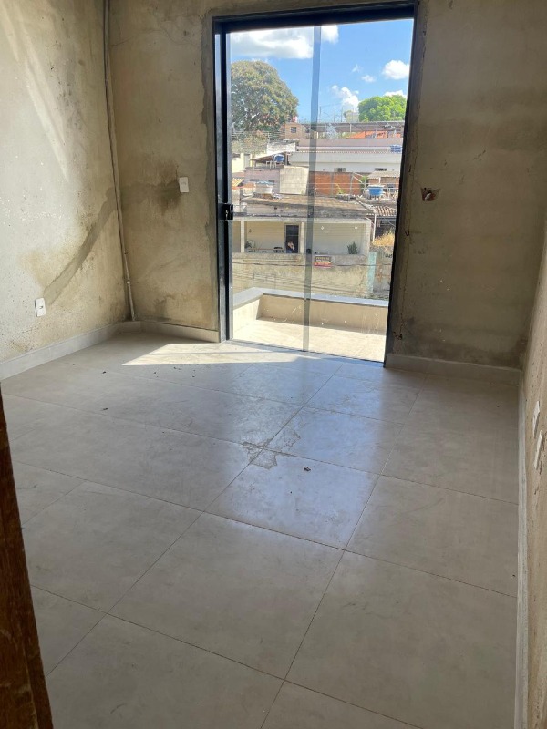 Apartamento à venda no Santanense: 