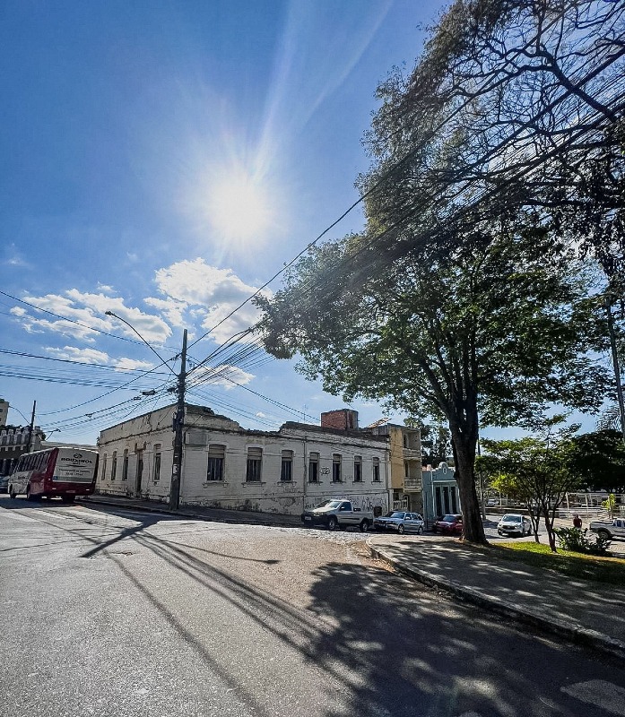 Lote à venda no Centro: 