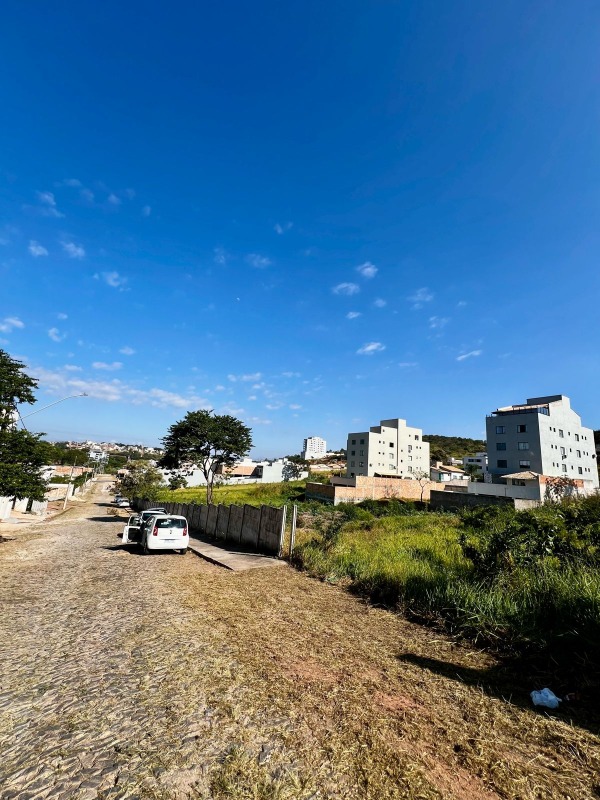 Lote à venda no Tropical: 