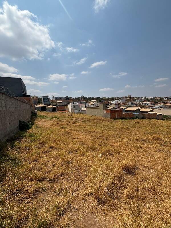 Lote à venda no São Bento: 