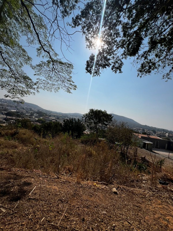 Lote à venda no Padre Eustaquio: 