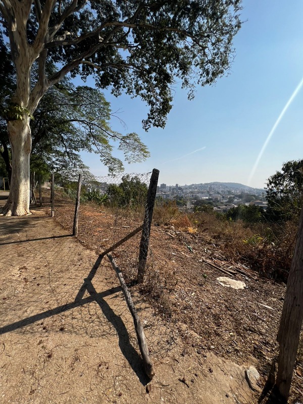 Lote à venda no Padre Eustaquio: 