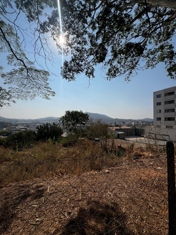 Lote à venda no Padre Eustaquio: 