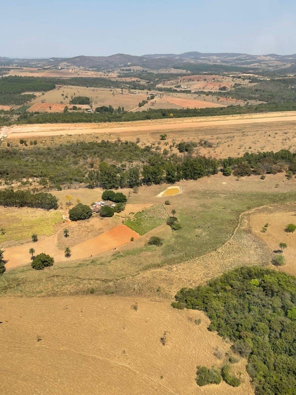Fazenda à venda no Pedra Negra: 
