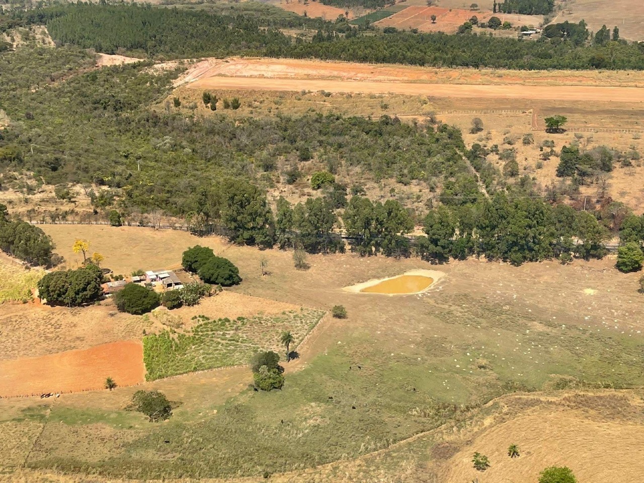 Fazenda à venda no Pedra Negra: 