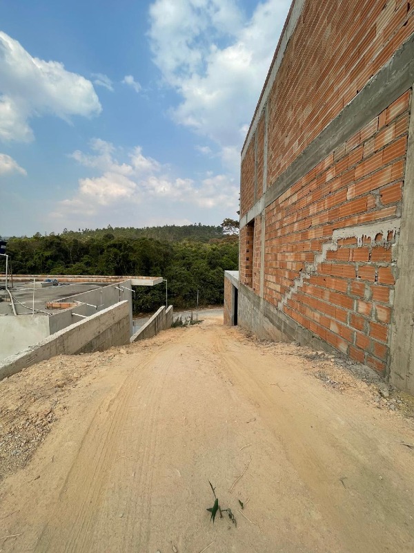 Casa à venda no Condomínio Solar dos Lagos: 