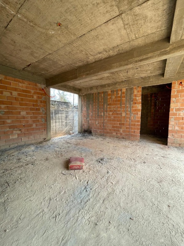 Casa à venda no Condomínio Solar dos Lagos: 