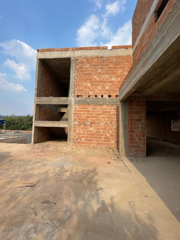 Casa à venda no Condomínio Solar dos Lagos: 