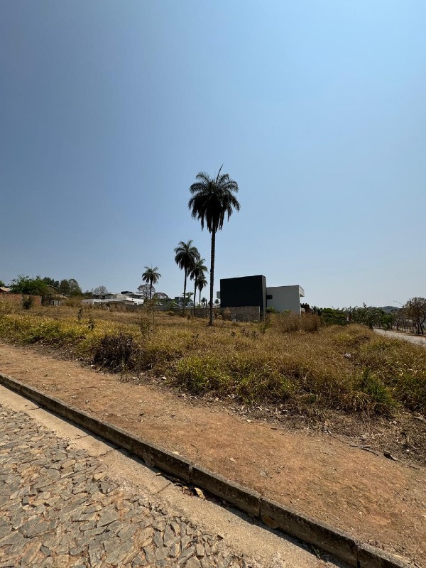 Lote à venda no Recanto dos pássaros : 