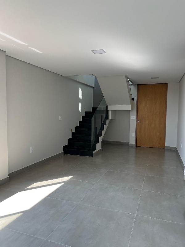 Cobertura à venda no Nogueirinha: 