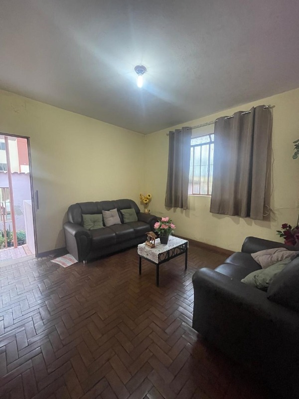 Casa à venda no Santanense: 