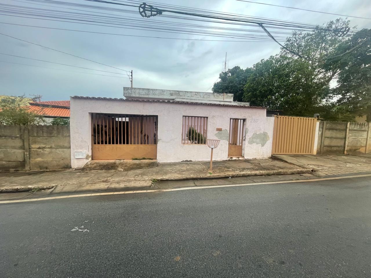Casa à venda no Santanense: 